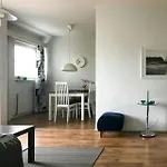 Apartament And Spacious For 4 *