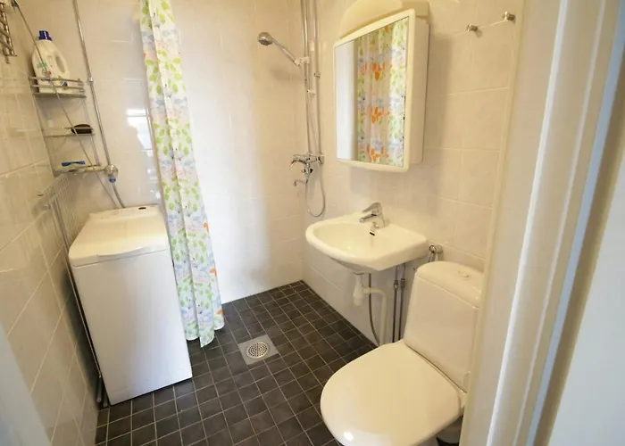 And Spacious For 4 * オウル