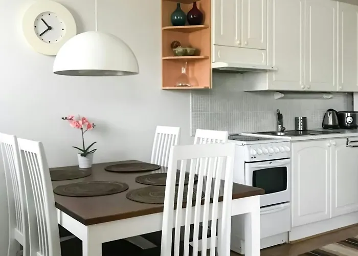 And Spacious For 4 オウル